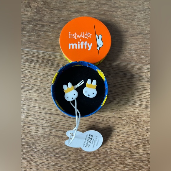MIFFY (Erstwilder)-Imported (NWT) Queen Miffy Earrings - Picture 8 of 8